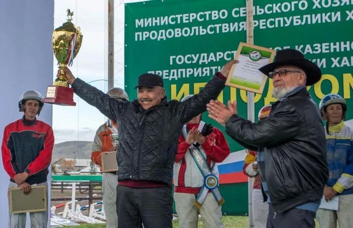 Всероссийский рекорд установил гнедой жеребец из Хакасии