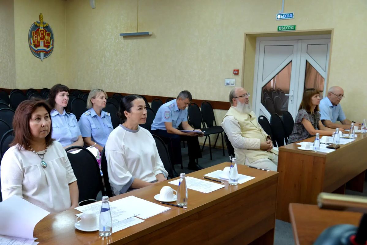 В МВД по Республике Хакасия состоялось заседание Общественного совета В МВД по Республике Хакасия состоялось заседание Общественного совета