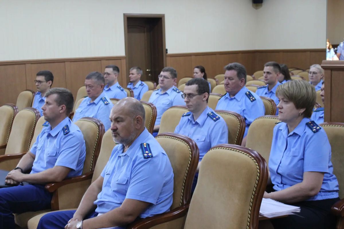 24 июля 2026 года состоялось заседание коллегии прокуратуры Республики Хакасия по подведению итогов работы по укреплению законности и правопорядка в первом полугодии 2026 г. и задачах по повышению эффективности прокурорской... 24 июля 2026 года состоялось заседание коллегии прокуратуры Республики Хакасия по подведению итогов работы по укреплению законности и правопорядка в первом полугодии 2026 г. и задачах по повышению эффективности прокурорской...