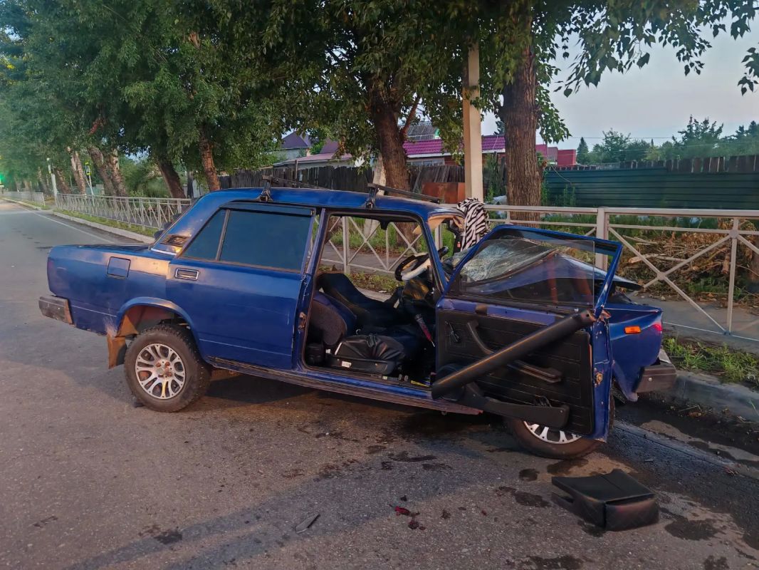 В Абакане в результате ДТП пострадали 4 человека, включая подростка В Абакане в результате ДТП пострадали 4 человека, включая подростка