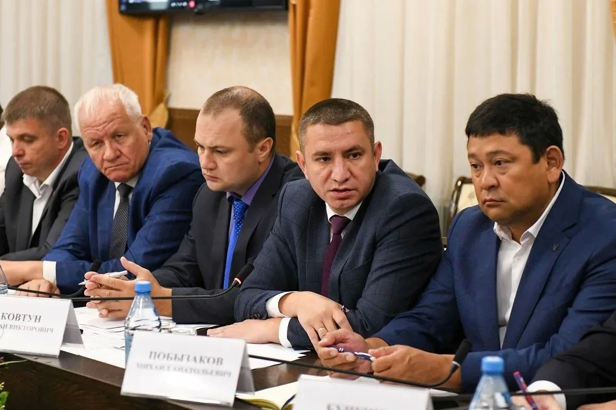 Региональный оперштаб продолжает принимать меры по бесперебойному обеспечению Хакасии топливом Региональный оперштаб продолжает принимать меры по бесперебойному обеспечению Хакасии топливом