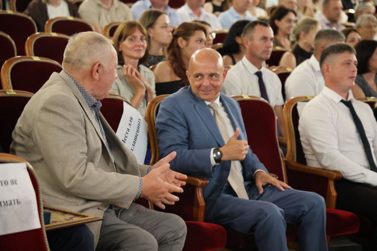 Сергей Сокол: Спасибо вам за ваш труд! Сергей Сокол: Спасибо вам за ваш труд!
