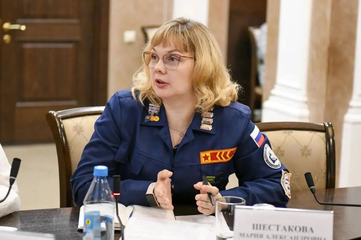 Валентин Коновалов обсудил развитие студенческих отрядов в Хакасии Валентин Коновалов обсудил развитие студенческих отрядов в Хакасии