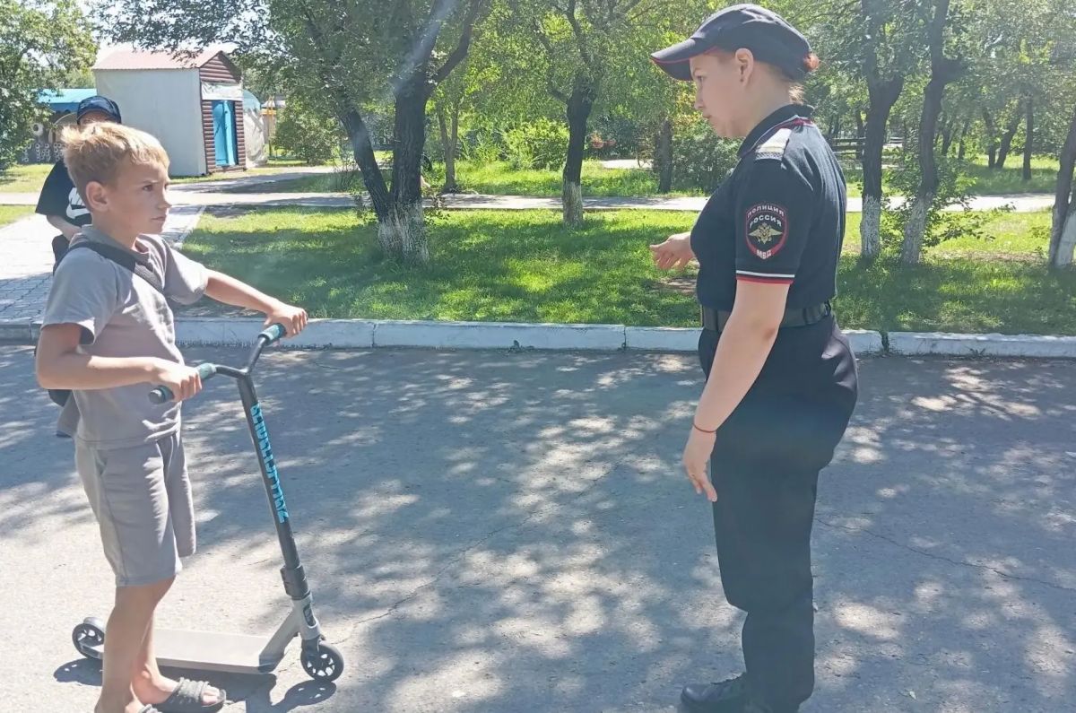 Полицейские Черногорска продолжают профилактические мероприятия по предупреждению краж велосипедов Полицейские Черногорска продолжают профилактические мероприятия по предупреждению краж велосипедов