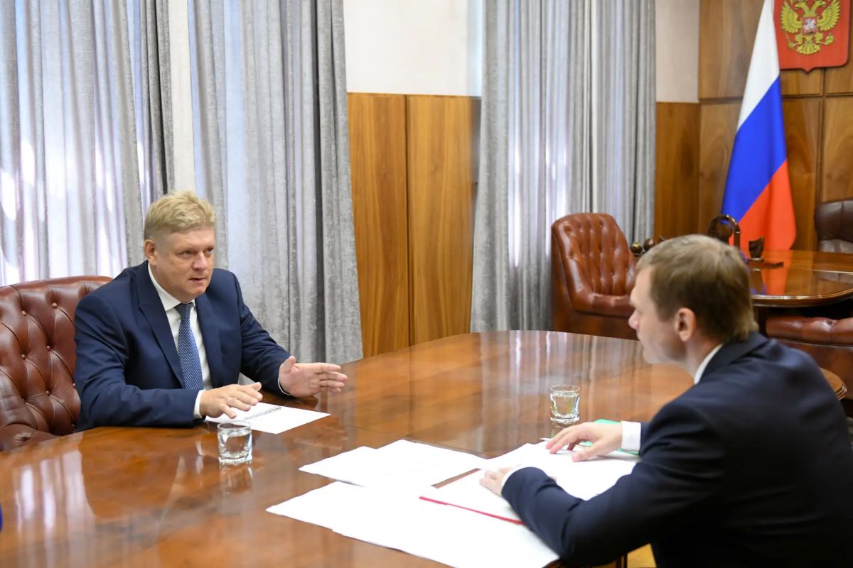 Валентин Коновалов: Провёл встречу с полпредом Президента РФ в СФО Анатолием Анатольевичем Серышевым Валентин Коновалов: Провёл встречу с полпредом Президента РФ в СФО Анатолием Анатольевичем Серышевым