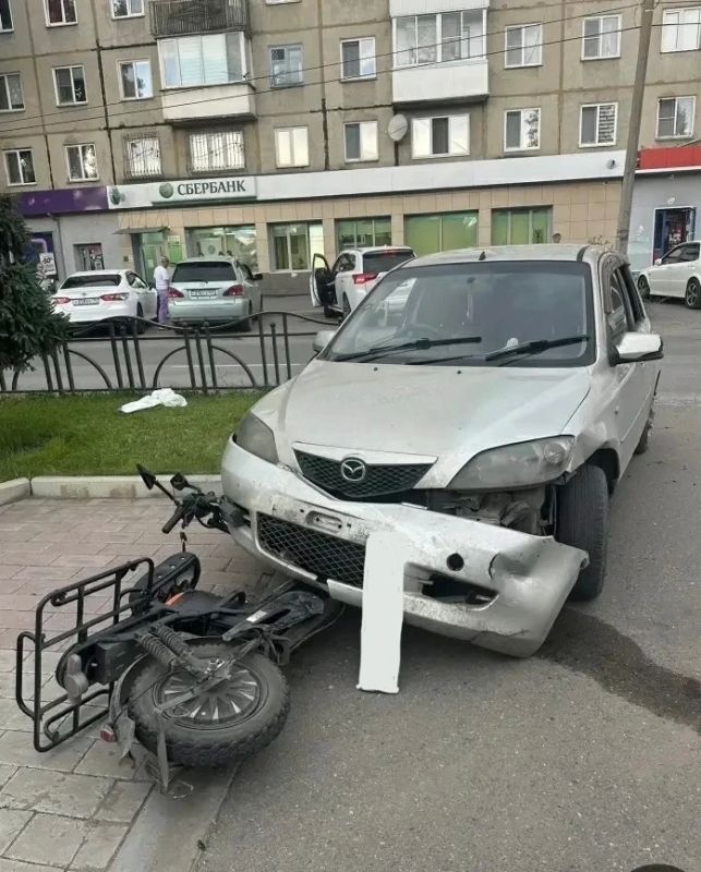 17-летнего подростка на электровелосипеде сбили в Черногорске