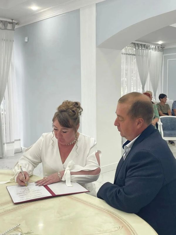 Супругов Масляковых из Абакана поздравили с юбилеем семейной жизни
