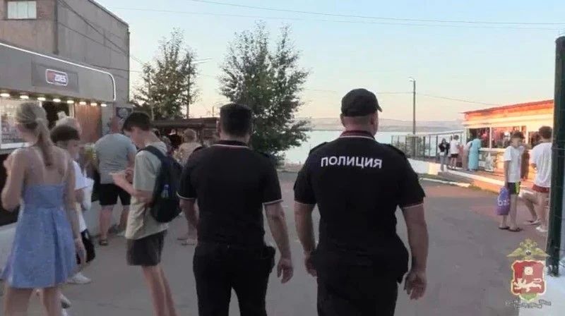 Больше 500 нарушений за сезон пресекли сотрудники курортной полиции в посёлке Жемчужный