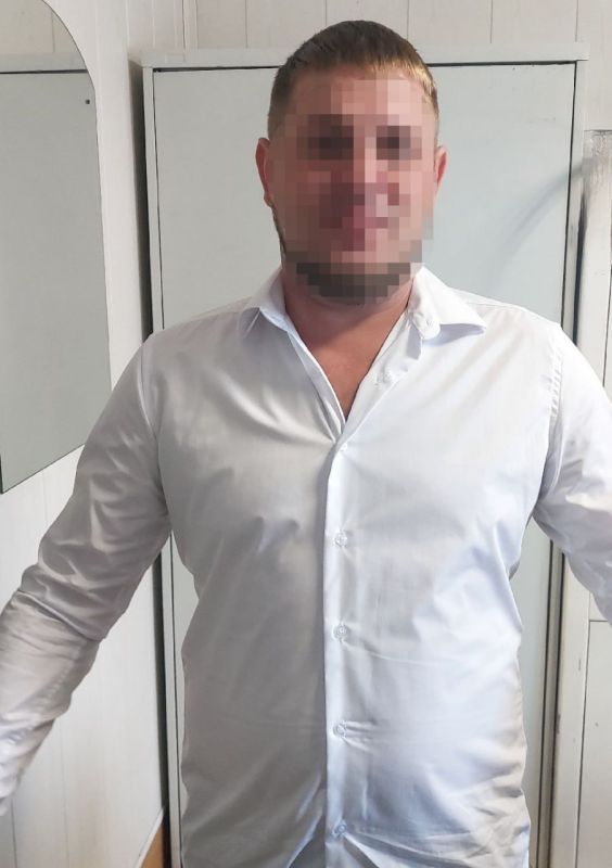 В Хакасии судебные приставы забрали жениха прямо со свадьбы из-за долгов по алиментам В Хакасии судебные приставы забрали жениха прямо со свадьбы из-за долгов по алиментам