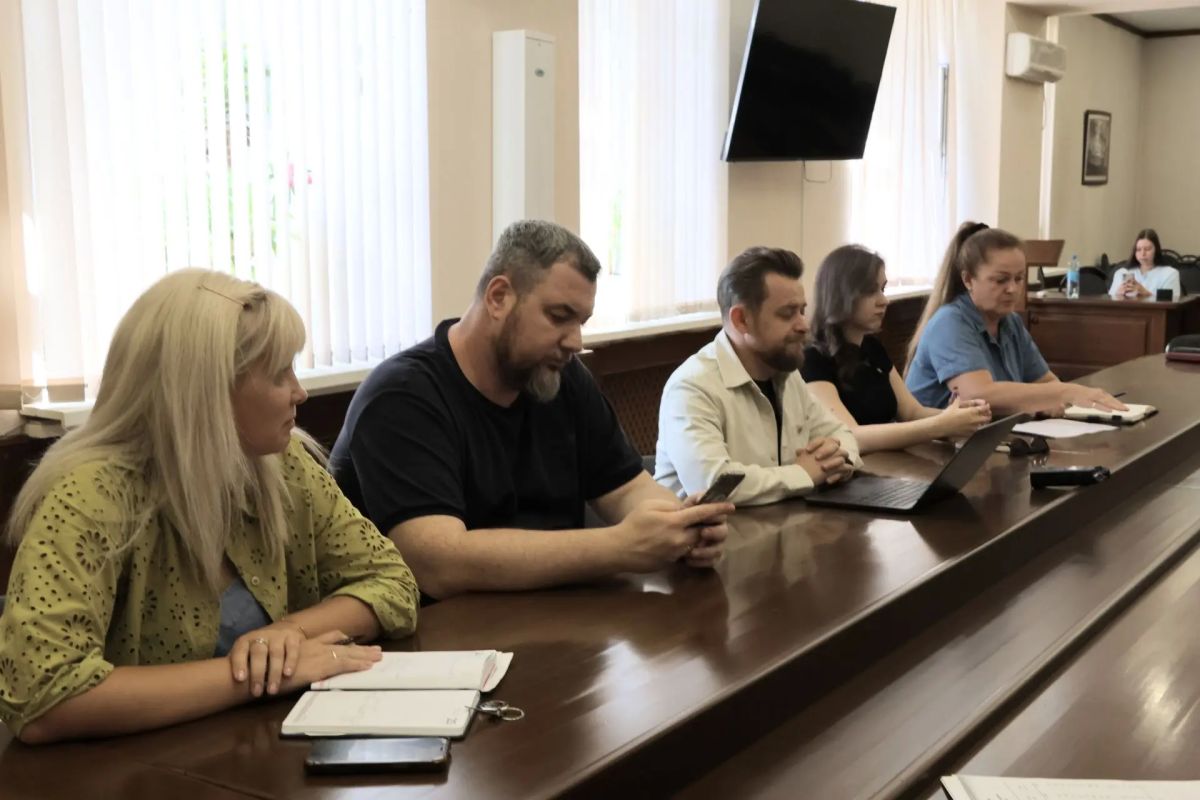 В Абакане продолжается подготовка к бьюти-форуму, который организует городская администрация совместно с партнёрами раз в два года В Абакане продолжается подготовка к бьюти-форуму, который организует городская администрация совместно с партнёрами раз в два года