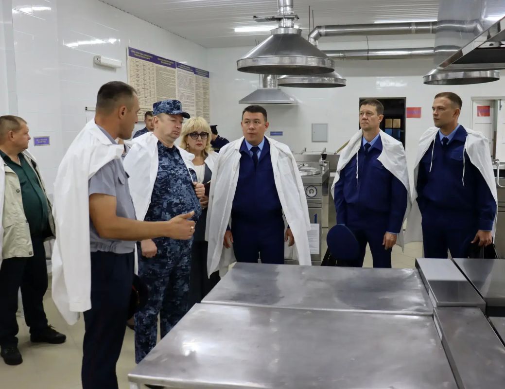 Руководство прокуратуры Республики Хакасия проинспектировало работу исправительного учреждения Руководство прокуратуры Республики Хакасия проинспектировало работу исправительного учреждения