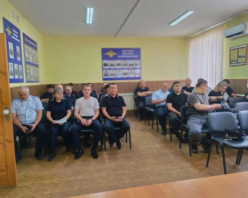 В этом году Вы можете встретить членов избирательных комиссий, участвующих в проекте «ИнформУИК», не только у себя дома или на улице в специальных мобильных информационных центрах! В этом году Вы можете встретить членов избирательных комиссий, участвующих в проекте «ИнформУИК», не только у себя дома или на улице в специальных мобильных информационных центрах!