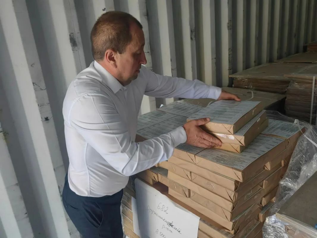 В Хакасию доставили свыше 780 тысяч бюллетеней для голосования на предстоящих выборах, сообщает Избирком В Хакасию доставили свыше 780 тысяч бюллетеней для голосования на предстоящих выборах, сообщает Избирком