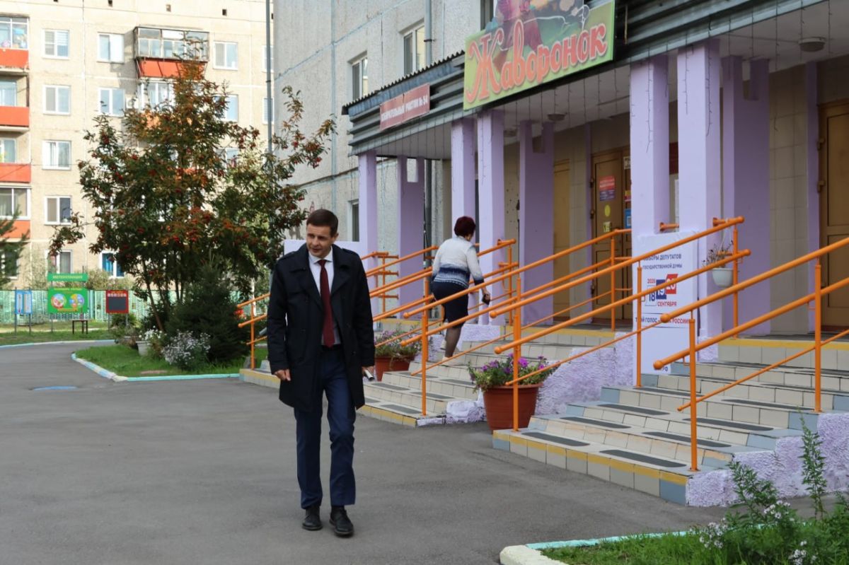 Сегодня в нашей стране началось голосование на выборах депутатов Государственной Думы Федерального Собрания Российской Федерации девятого созыва Сегодня в нашей стране началось голосование на выборах депутатов Государственной Думы Федерального Собрания Российской Федерации девятого созыва