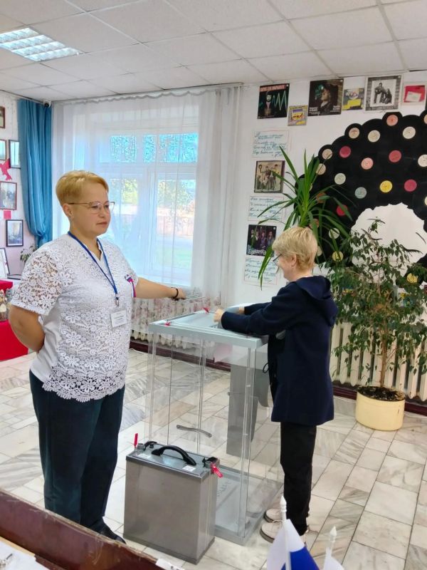 Первые избиратели в Хакасии не заставили себя ждать Первые избиратели в Хакасии не заставили себя ждать