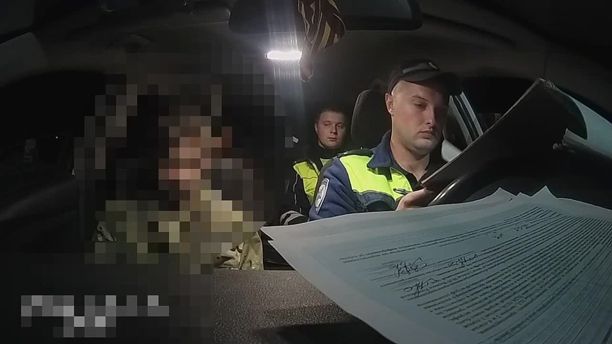 «-Мама, папа где?». «-Дома спят!»