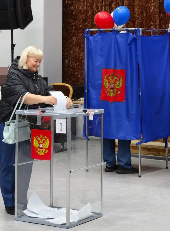 Сегодня, 18 сентября, на территории Республики Хакасия началось масштабное голосование, которое продлится три дня Сегодня, 18 сентября, на территории Республики Хакасия началось масштабное голосование, которое продлится три дня