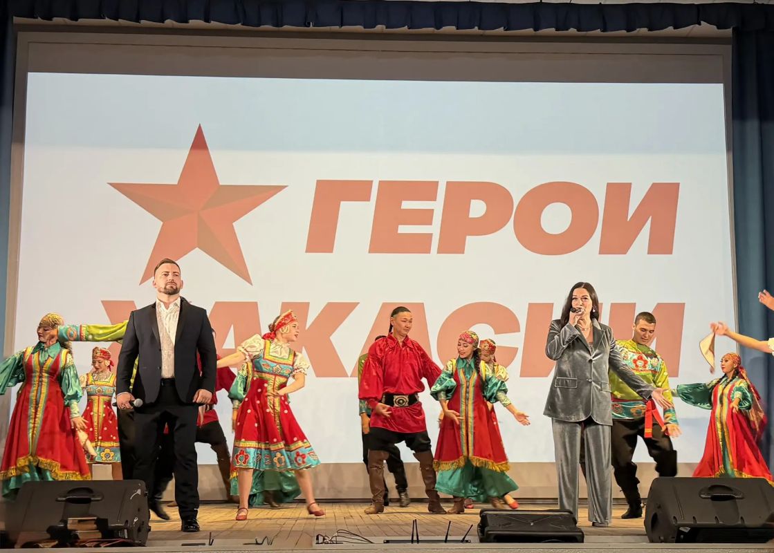 Сегодня министр природных ресурсов и экологии Хакасии Владимир Лебедев присутствовал на торжественном мероприятии в главном корпусе ХГУ им. Н.Ф. Катанова, посвященном вручению дипломов участникам проекта «Герои Хакасии» Сегодня министр природных ресурсов и экологии Хакасии Владимир Лебедев присутствовал на торжественном мероприятии в главном корпусе ХГУ им. Н.Ф. Катанова, посвященном вручению дипломов участникам проекта «Герои Хакасии»