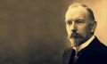 НА НОЧЬ ГЛЯДЯ…. Никогда не выберусь из этой дилеммы: я страшусь невзгод, но они меня подстегивают и делают лучше, дают толчок к развитию