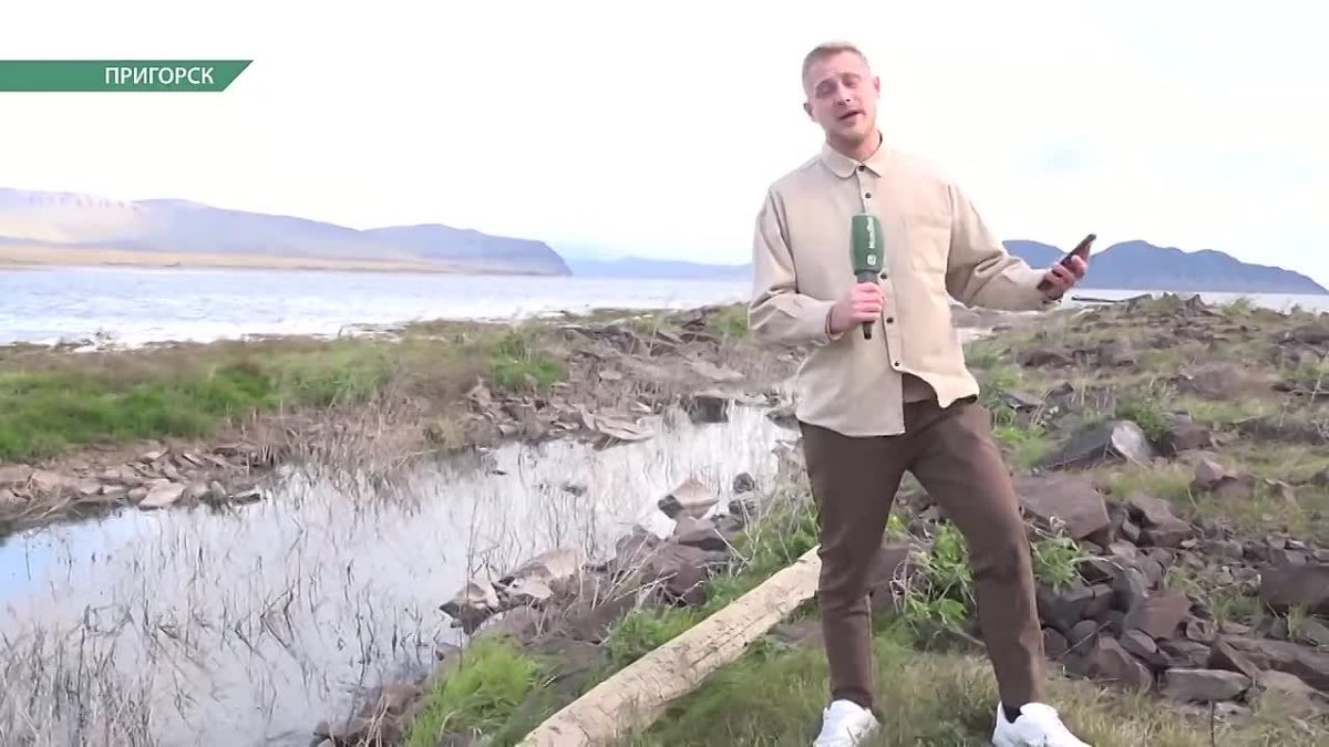 Мутная вода с запахом канализации льётся в Красноярское водохранилище