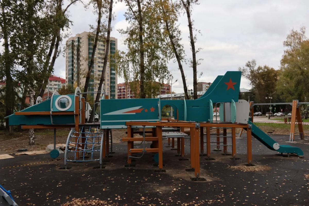 В Абакане продолжается благоустройство Парка Победы В Абакане продолжается благоустройство Парка Победы