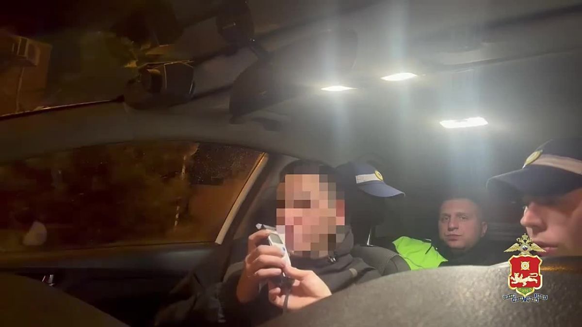 - «Ваше имя?». - «Отец! Просто отец!»