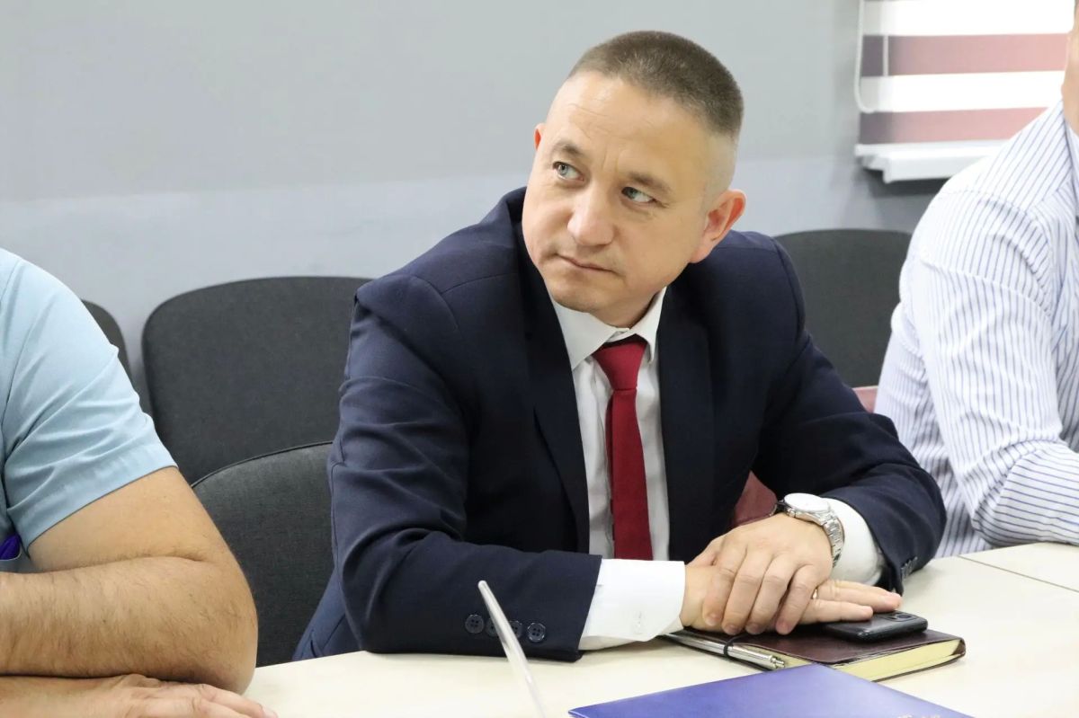 Хакасия и Тыва провели совместное заседание по вопросам профилактики подростковой преступности и безнадзорности Хакасия и Тыва провели совместное заседание по вопросам профилактики подростковой преступности и безнадзорности