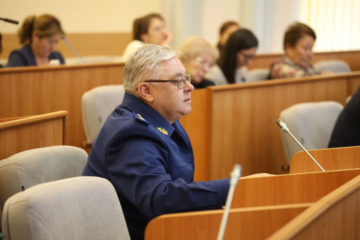 Депутаты заслушали доклад МинЖКХ о готовности Хакасии к отопительному сезону Депутаты заслушали доклад МинЖКХ о готовности Хакасии к отопительному сезону