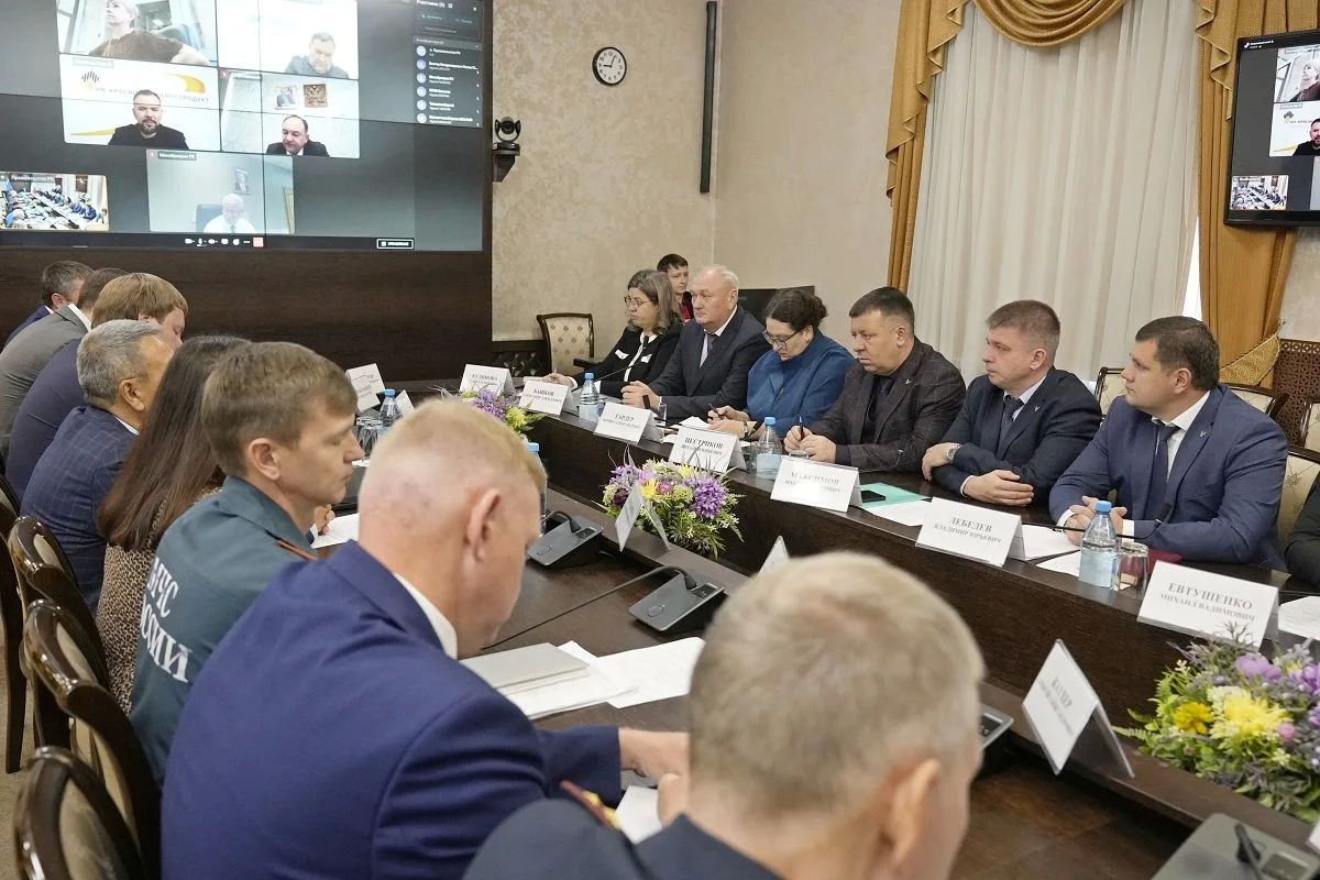 Топливный штаб при Правительстве Хакасии: работа по стабилизации поставок ГСМ продолжается Топливный штаб при Правительстве Хакасии: работа по стабилизации поставок ГСМ продолжается