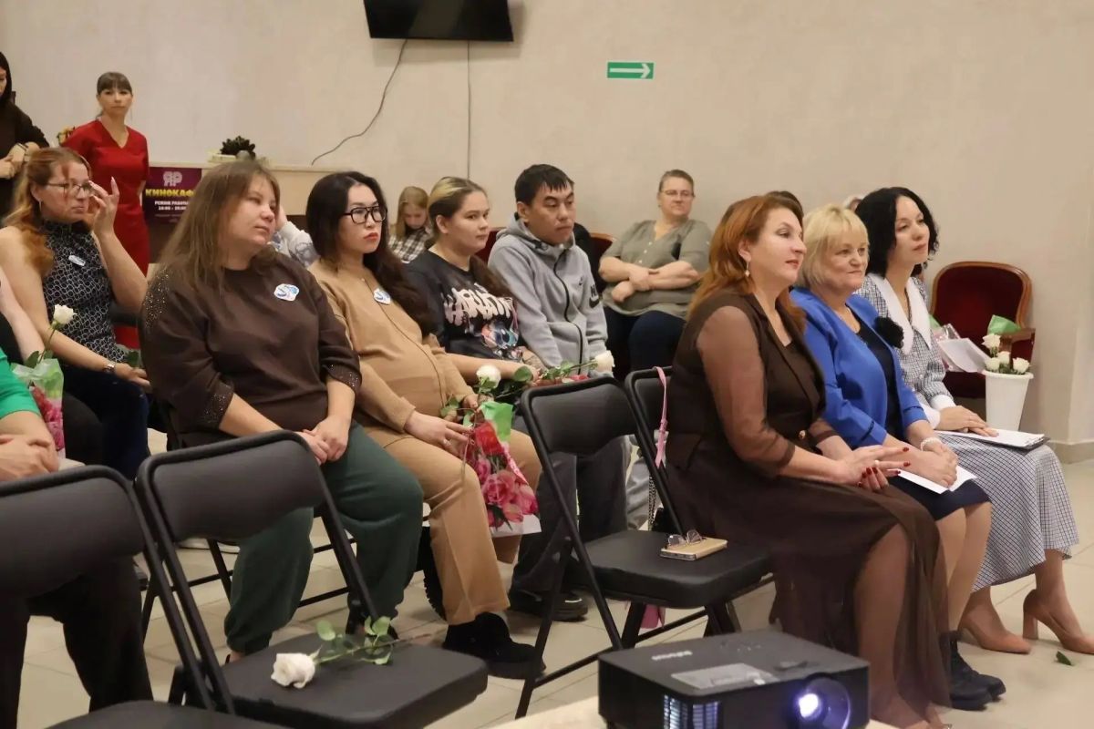 В Алтайском районе тепло и с заботой отметили День беременных