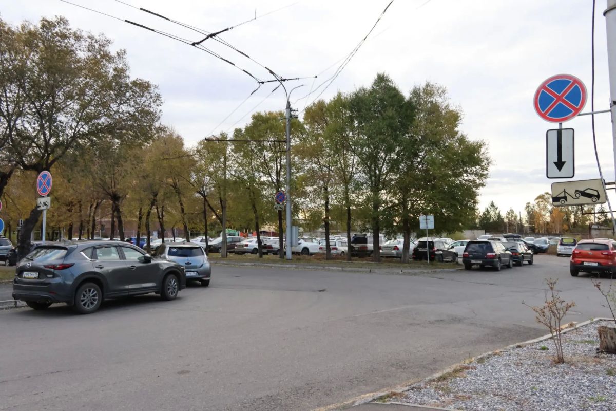 Драма на повороте: почему троллейбусы «застревают» в аэропорту Абакана Драма на повороте: почему троллейбусы «застревают» в аэропорту Абакана