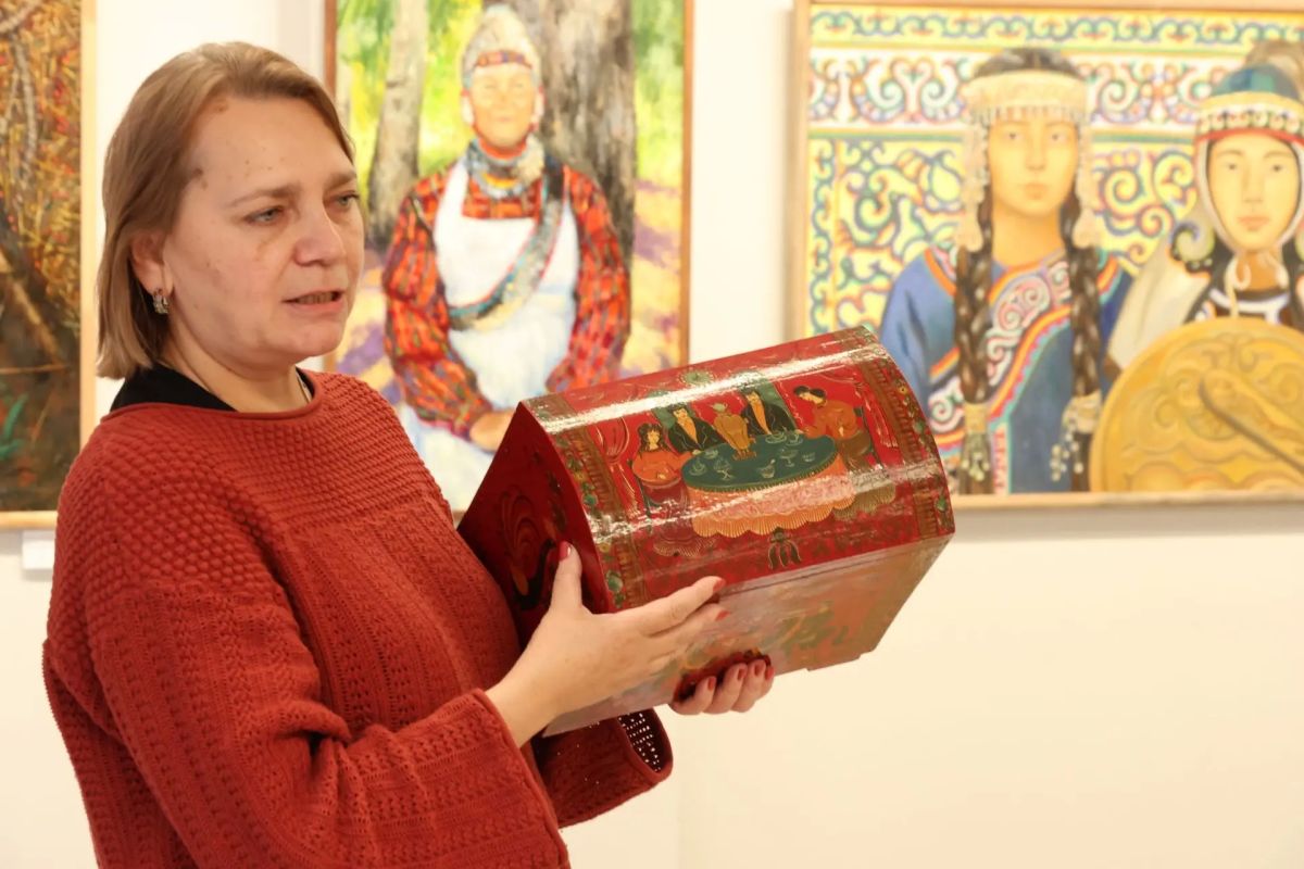 Секреты кистевой росписи: мастер-класс от Татьяны Коновец Секреты кистевой росписи: мастер-класс от Татьяны Коновец