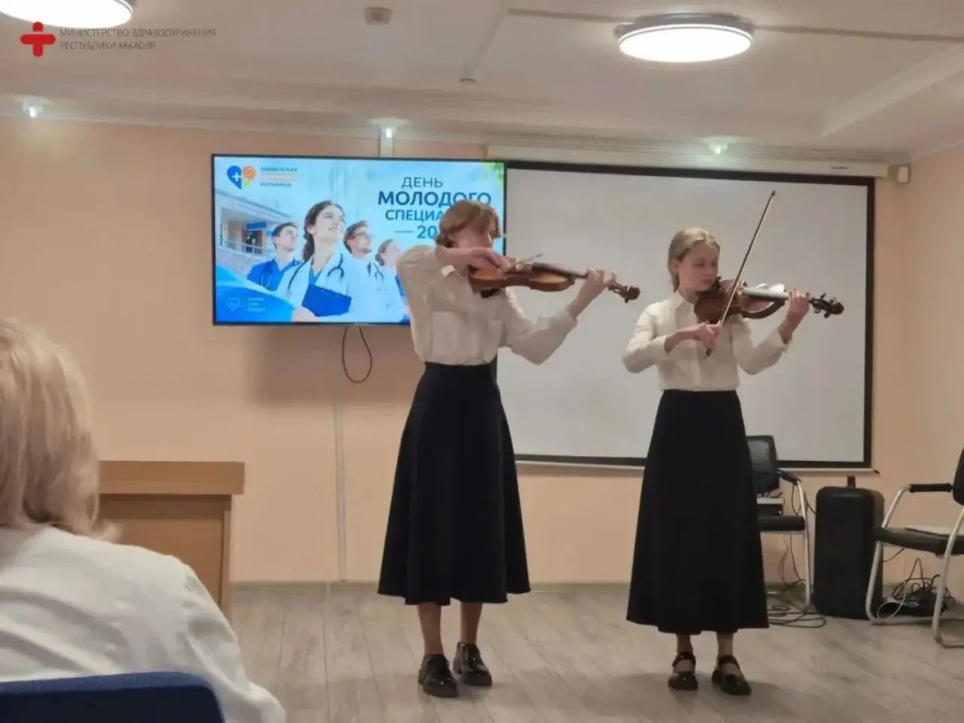 55 специалистов пополнили команду АМКБ в этом году 55 специалистов пополнили команду АМКБ в этом году