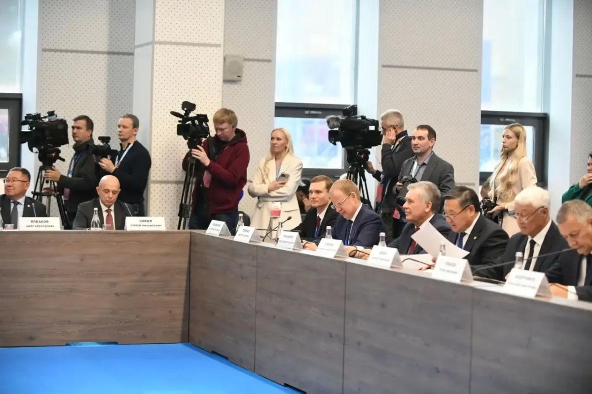 Доступный спорт и межрегиональное сотрудничество: Хакасия приняла участие в заседаниях Советов округа и МАСС Доступный спорт и межрегиональное сотрудничество: Хакасия приняла участие в заседаниях Советов округа и МАСС