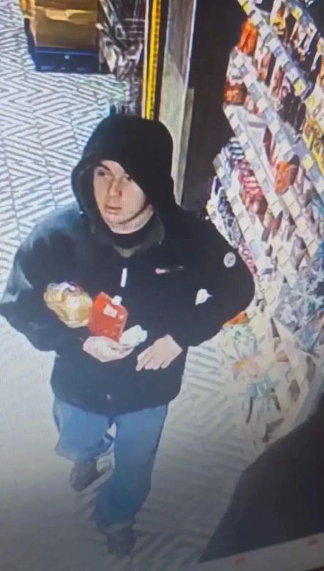 Внимание, розыск!. Полиция просит помочь в поисках 17-летнего Романа Новака Внимание, розыск!. Полиция просит помочь в поисках 17-летнего Романа Новака