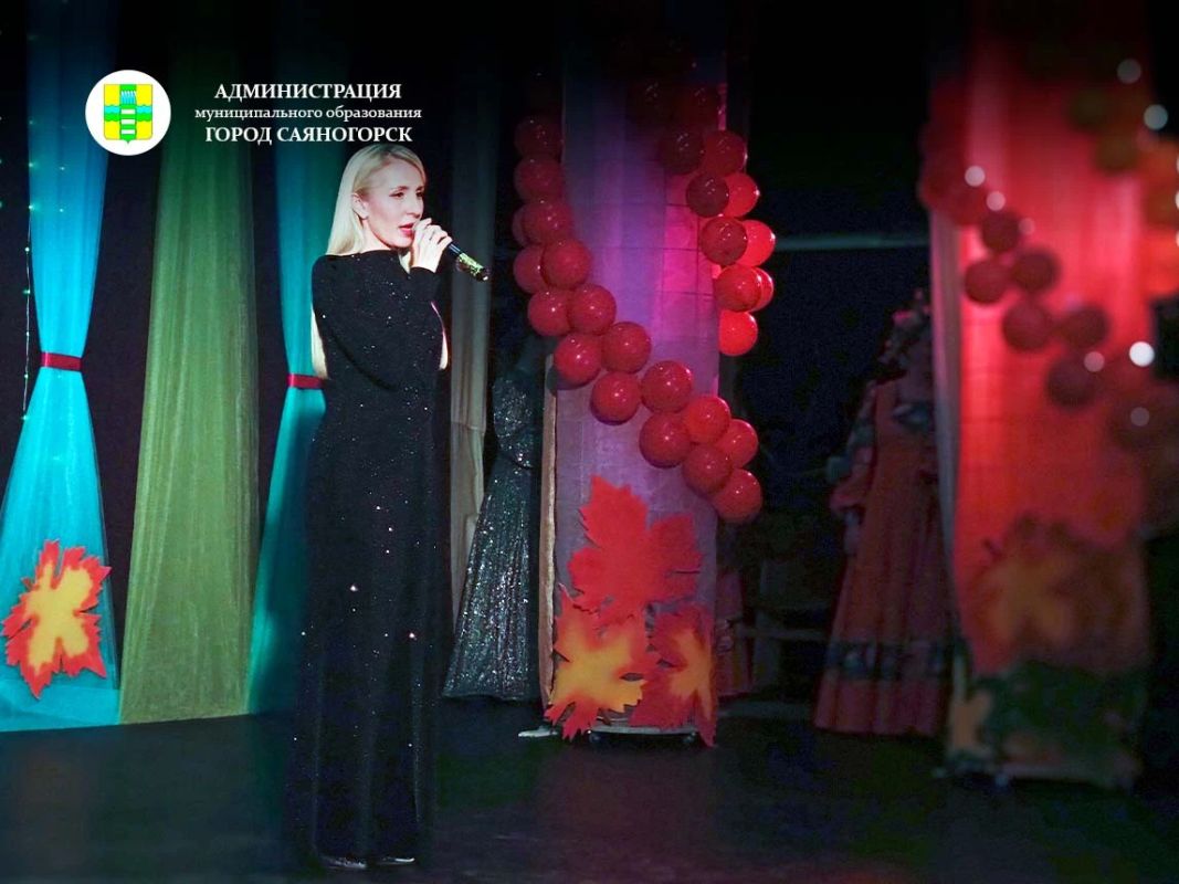 В поселке Майна отметили 45-летие местного дома культуры и 20 лет с момента его переименования В поселке Майна отметили 45-летие местного дома культуры и 20 лет с момента его переименования